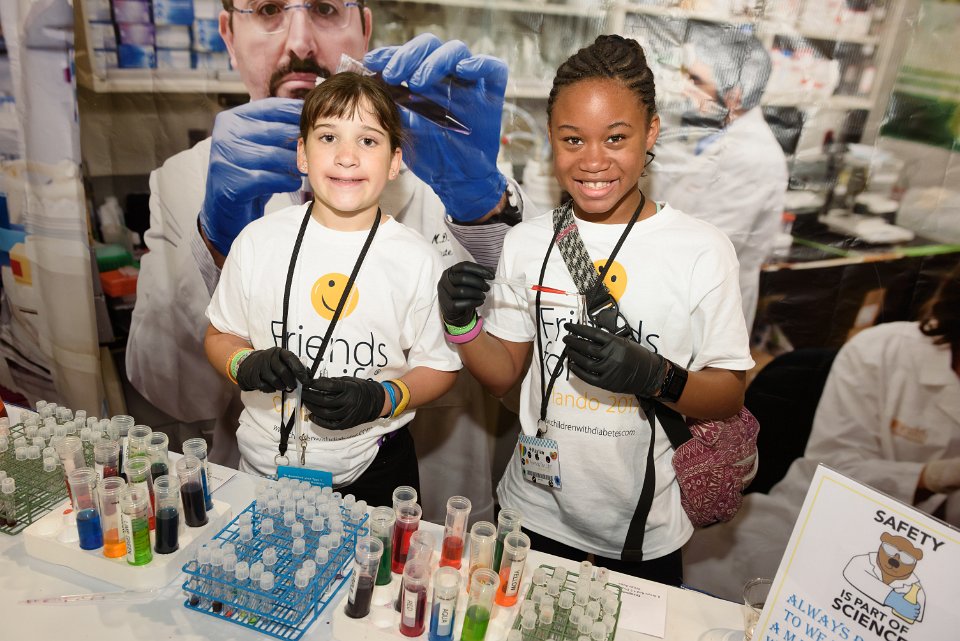 Kids learned about Science at the DRI booth